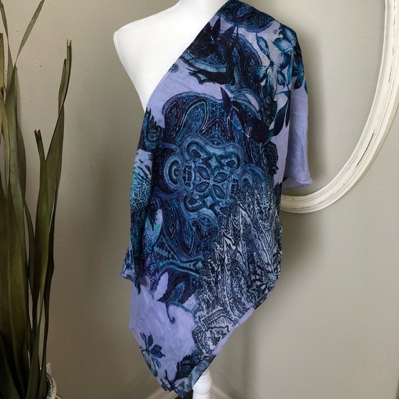🌸 Chico’s Floral Scarf 🌸 - Picture 1 of 2